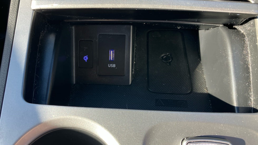 Hyundai KONA 150kW Premium 64kWh 5dr Auto Electric Hatchback - Image 61