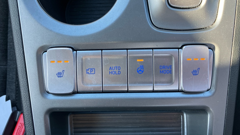 Hyundai KONA 150kW Premium 64kWh 5dr Auto Electric Hatchback - Image 63