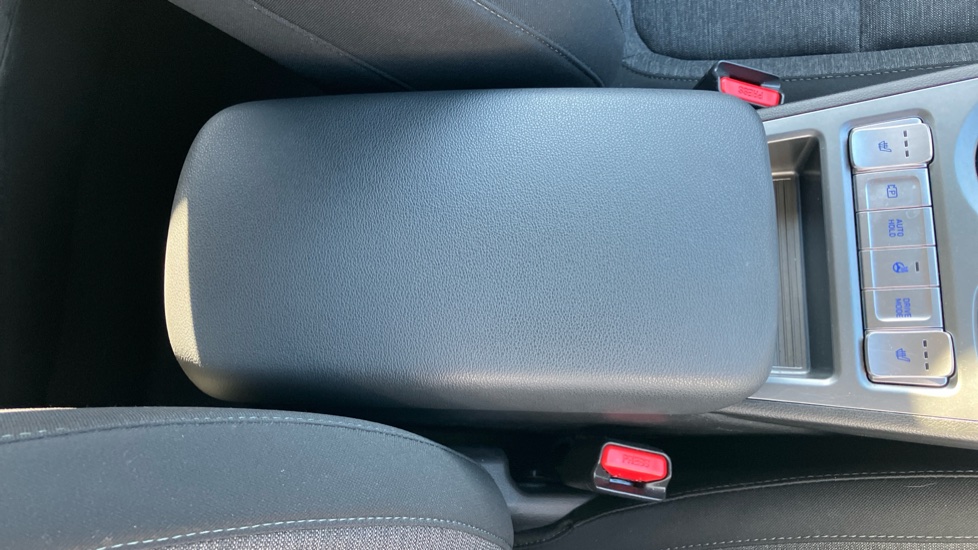 Hyundai KONA 150kW Premium 64kWh 5dr Auto Electric Hatchback - Image 65