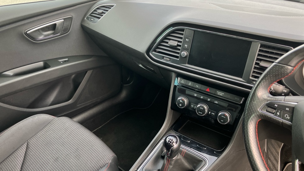 SEAT Leon 1.5 TSI EVO FR [EZ] 5dr Petrol Hatchback - Image 18