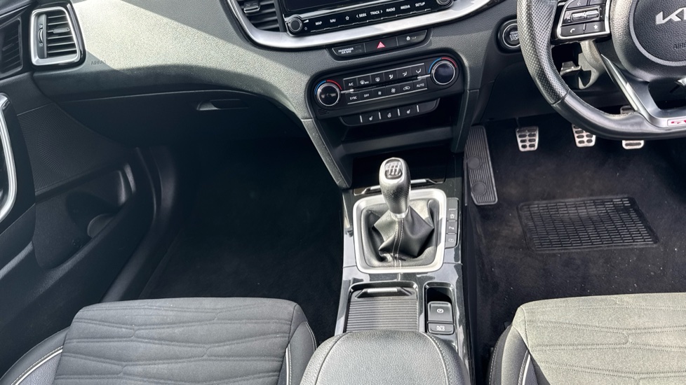 Kia Pro Ceed 1.5T GDi ISG GT-Line 5dr Petrol Estate - Image 16