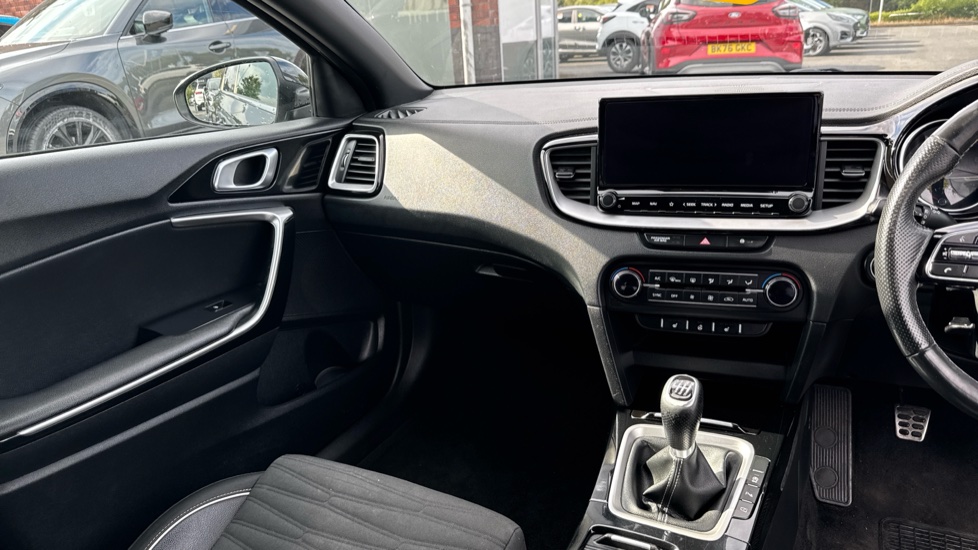 Kia Pro Ceed 1.5T GDi ISG GT-Line 5dr Petrol Estate - Image 17