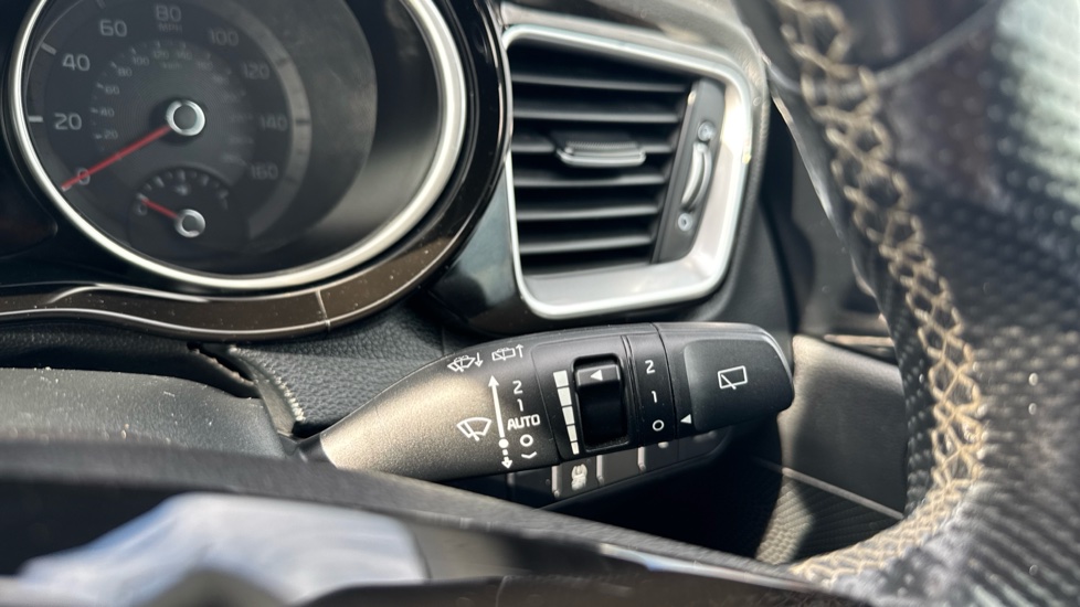 Kia Pro Ceed 1.5T GDi ISG GT-Line 5dr Petrol Estate - Image 32