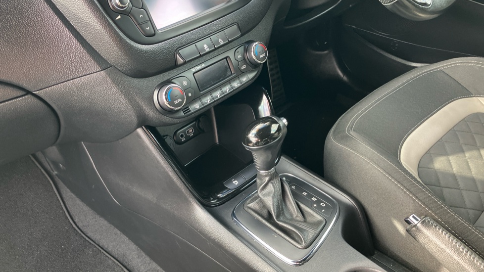 Kia Pro Ceed 1.6 CRDi ISG GT-Line 3dr DCT Diesel Hatchback - Image 24