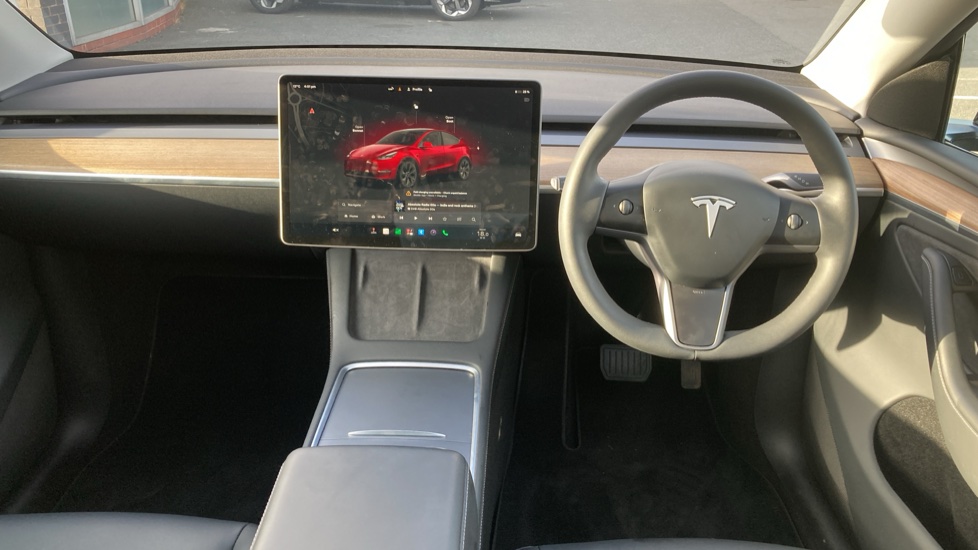 Tesla Model Y Long Range AWD 5dr Auto Electric Hatchback - Image 10