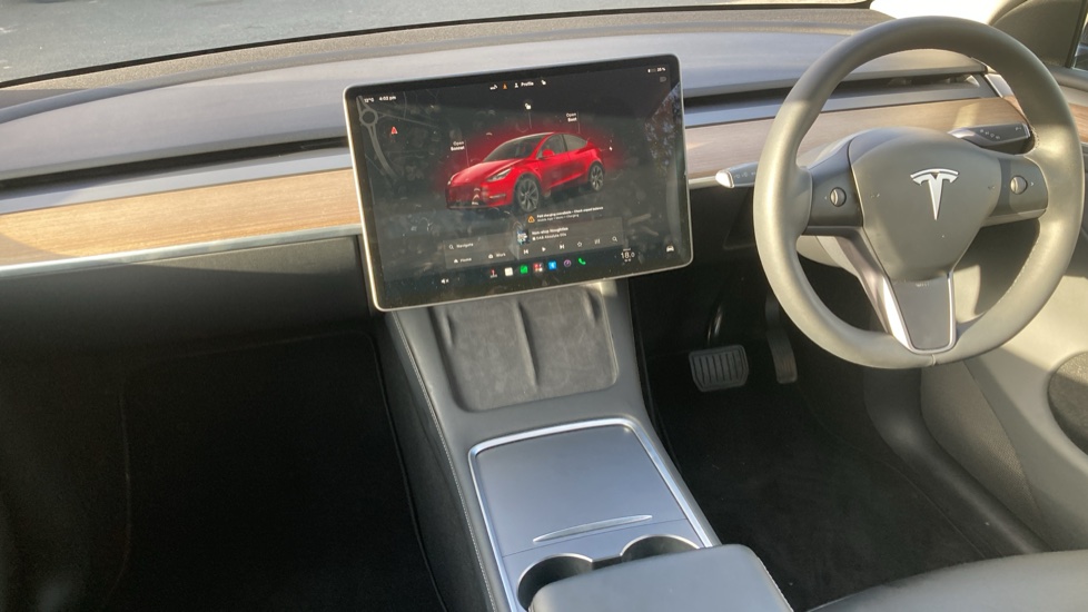 Tesla Model Y Long Range AWD 5dr Auto Electric Hatchback - Image 13