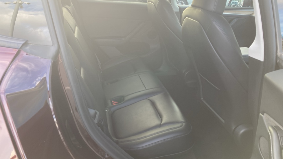 Tesla Model Y Long Range AWD 5dr Auto Electric Hatchback - Image 16