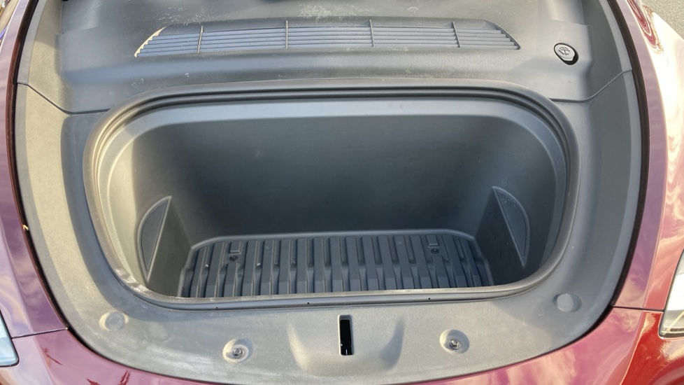 Tesla Model Y Long Range AWD 5dr Auto Electric Hatchback - Image 43