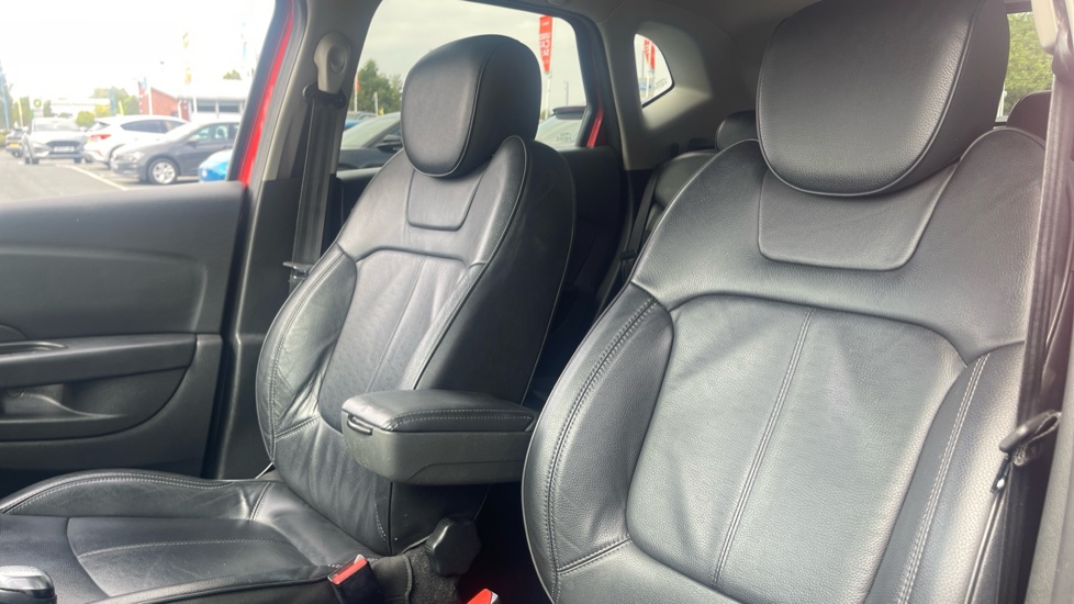 Renault Captur 1.5 dCi 90 GT Line 5dr Diesel Hatchback - Image 29