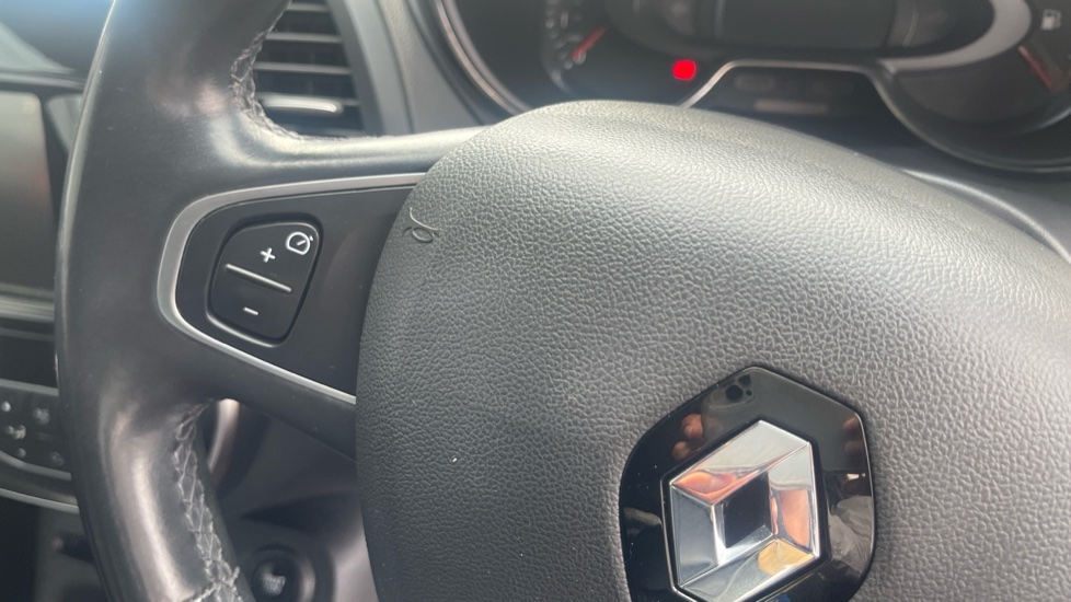 Renault Captur 1.5 dCi 90 GT Line 5dr Diesel Hatchback - Image 39