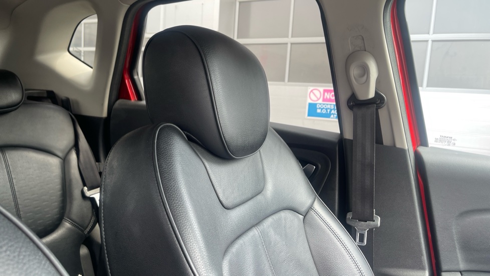 Renault Captur 1.5 dCi 90 GT Line 5dr Diesel Hatchback - Image 48