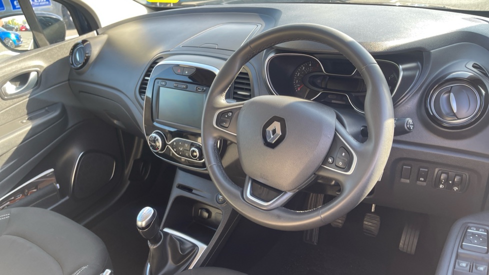 Renault Captur 1.5 dCi 90 Iconic 5dr Diesel Hatchback - Image 11