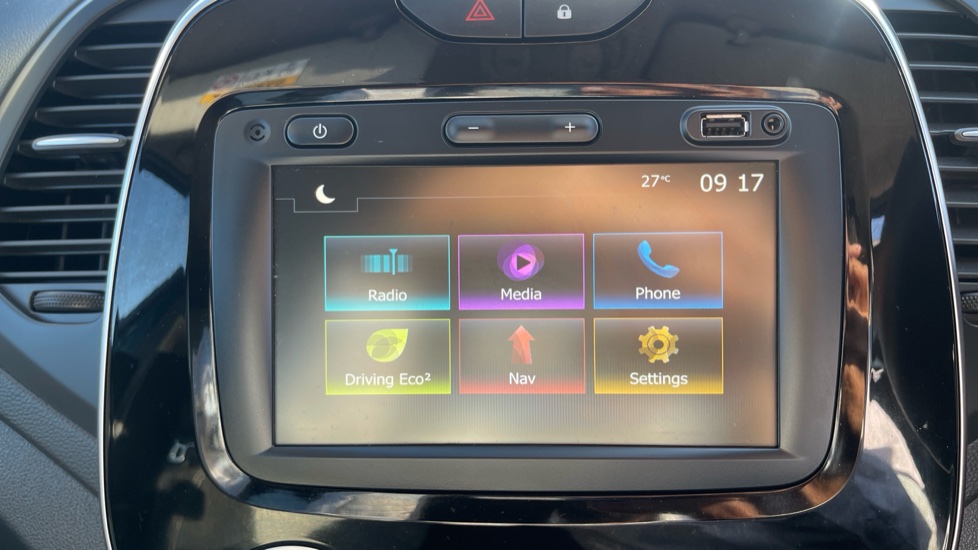 Renault Captur 1.5 dCi 90 Iconic 5dr Diesel Hatchback - Image 12