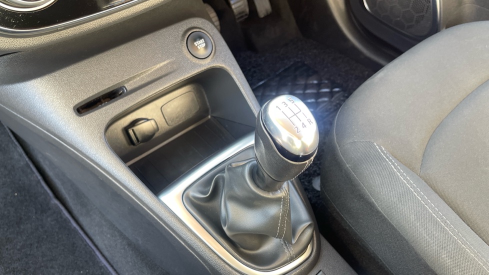 Renault Captur 1.5 dCi 90 Iconic 5dr Diesel Hatchback - Image 13