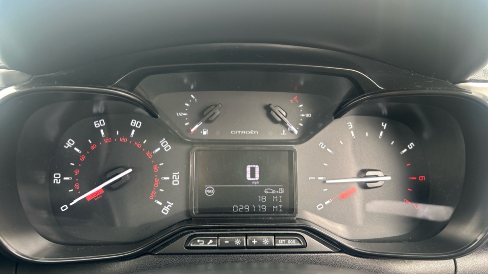 Citroen C3 1.2 PureTech 83 Feel 5dr Petrol Hatchback - Image 18