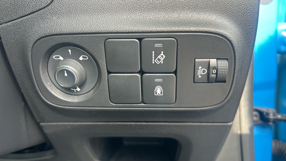 Citroen C3 1.2 PureTech 83 Feel 5dr Petrol Hatchback - Image 22