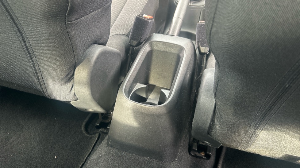 Citroen C3 1.2 PureTech 83 Feel 5dr Petrol Hatchback - Image 37