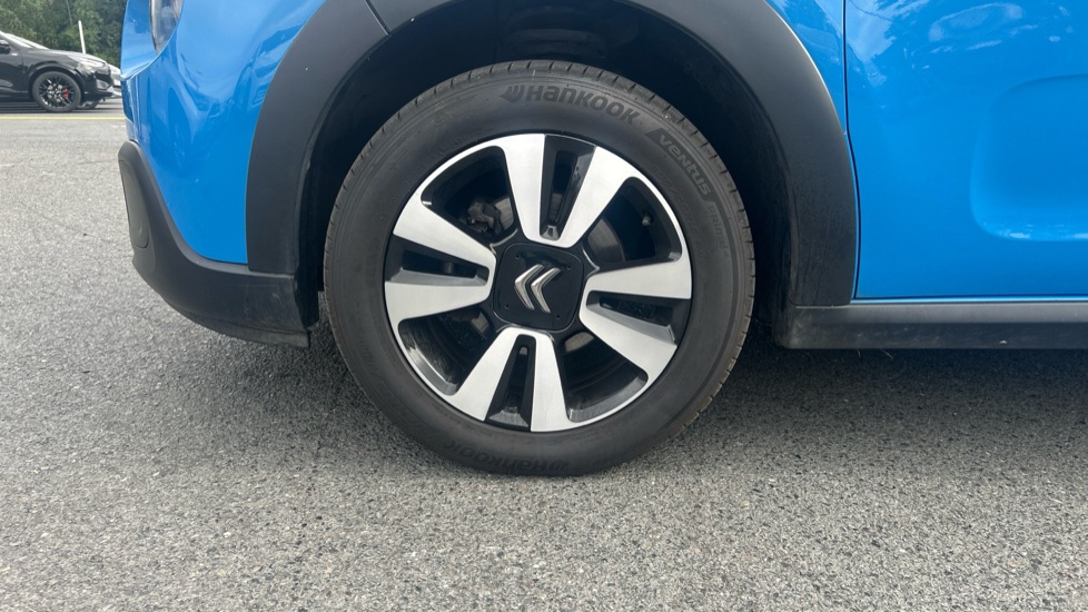 Citroen C3 1.2 PureTech 83 Feel 5dr Petrol Hatchback - Image 42