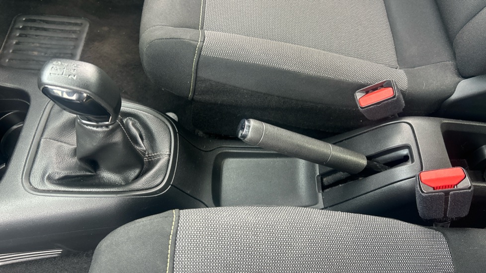 Citroen C3 1.2 PureTech 83 Feel 5dr Petrol Hatchback - Image 43