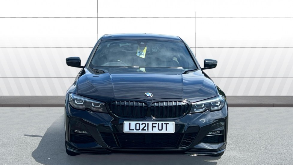 BMW 3 Series 320i xDrive M Sport 4dr Step Auto Petrol Saloon - Image 3