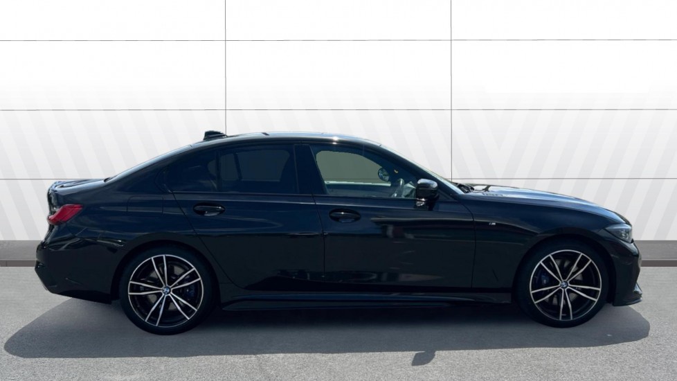 BMW 3 Series 320i xDrive M Sport 4dr Step Auto Petrol Saloon - Image 5