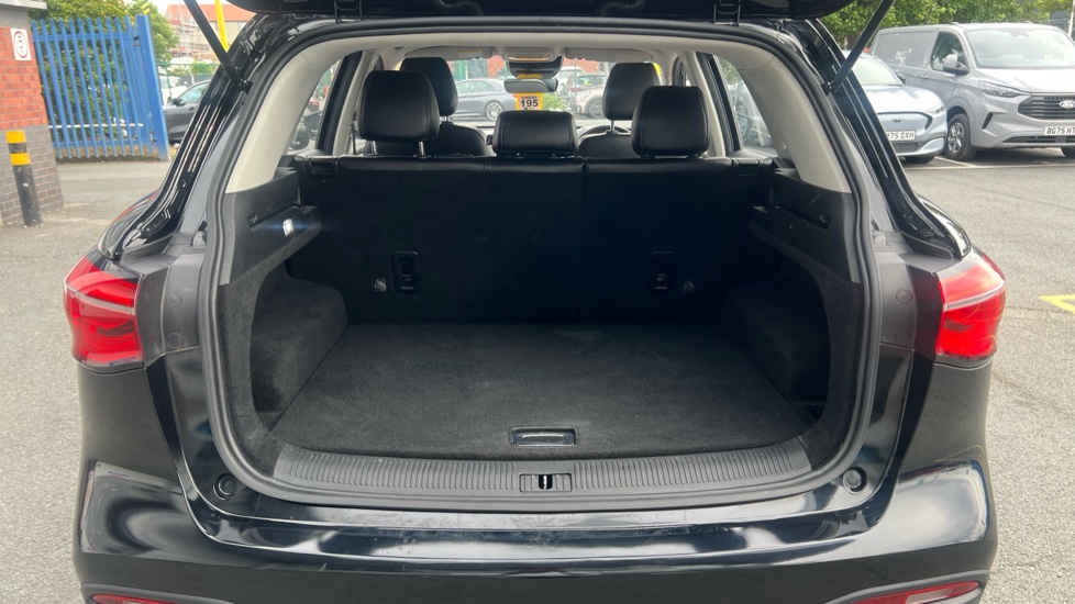 MG HS 1.5 T-GDI Excite 5dr Petrol Hatchback - Image 4