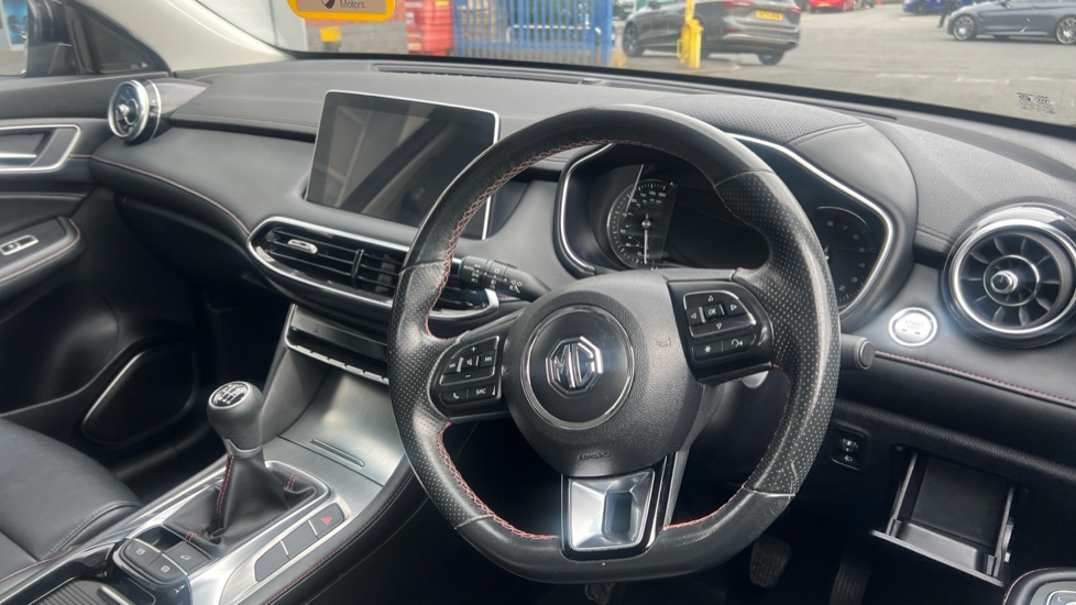 MG HS 1.5 T-GDI Excite 5dr Petrol Hatchback - Image 15