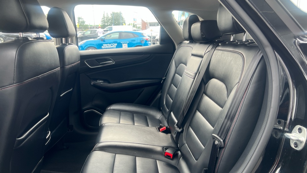MG HS 1.5 T-GDI Excite 5dr Petrol Hatchback - Image 19