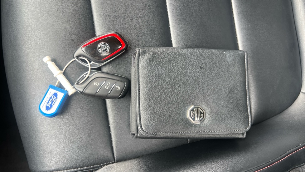 MG HS 1.5 T-GDI Excite 5dr Petrol Hatchback - Image 9