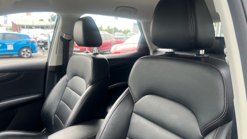 MG HS 1.5 T-GDI Excite 5dr Petrol Hatchback - Image 25