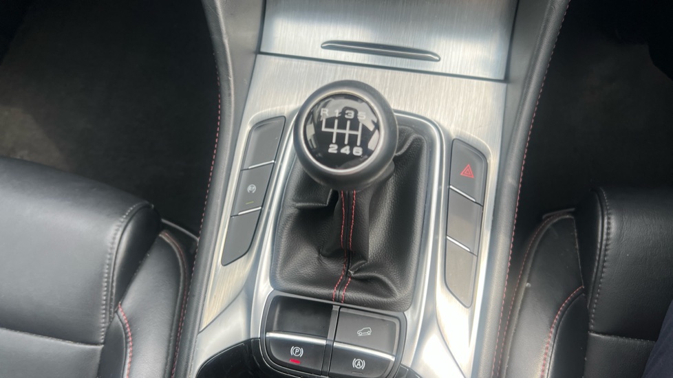 MG HS 1.5 T-GDI Excite 5dr Petrol Hatchback - Image 40