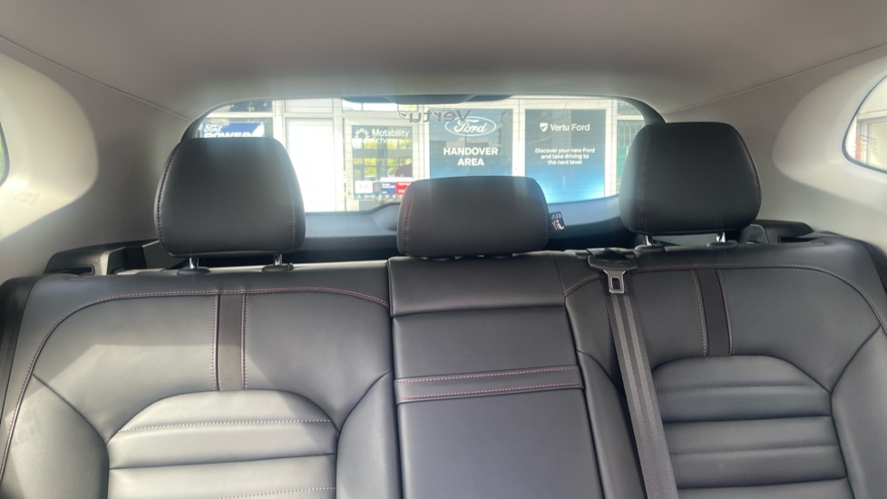 MG HS 1.5 T-GDI Trophy 5dr DCT Petrol Hatchback - Image 19