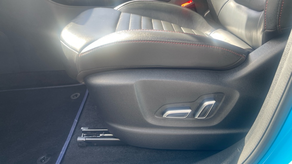 MG HS 1.5 T-GDI Trophy 5dr DCT Petrol Hatchback - Image 45