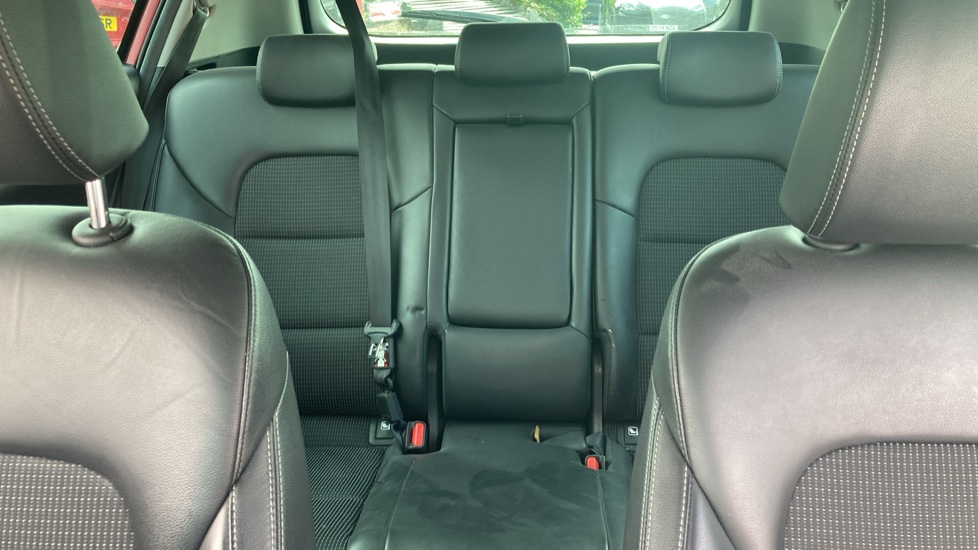 Kia Sportage 1.6 GDi ISG Edition 25 5dr Petrol Estate - Image 19