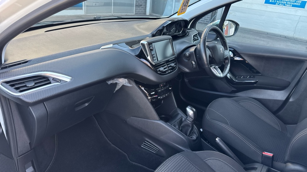Peugeot 208 1.2 PureTech 82 Tech Edition 5dr [Start Stop] Petrol Hatchback - Image 12
