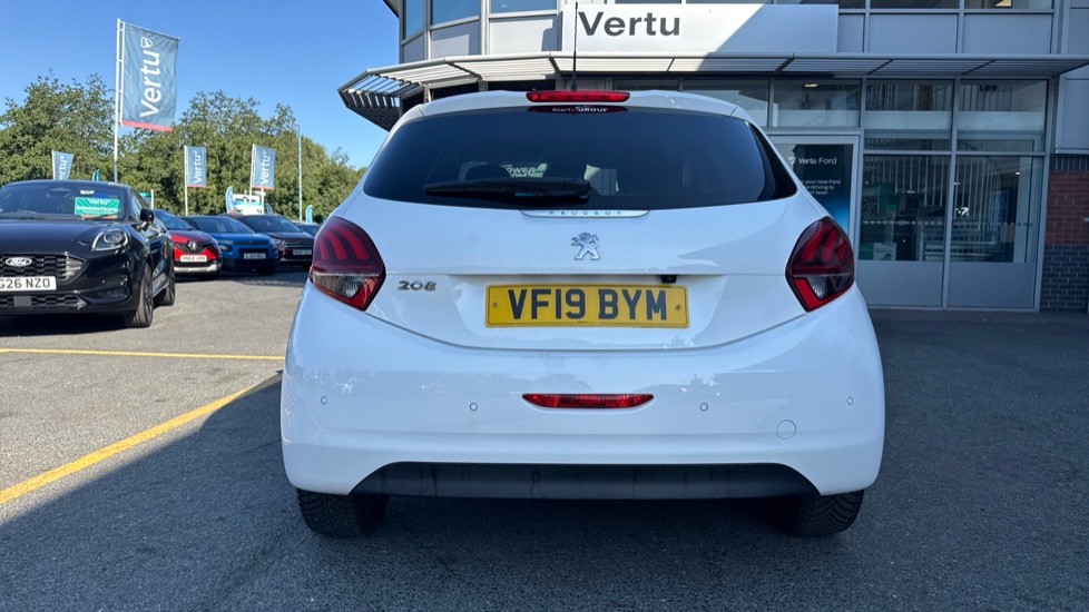 Peugeot 208 1.2 PureTech 82 Tech Edition 5dr [Start Stop] Petrol Hatchback - Image 26