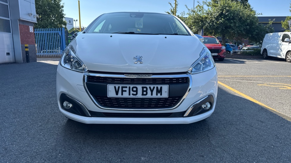 Peugeot 208 1.2 PureTech 82 Tech Edition 5dr [Start Stop] Petrol Hatchback - Image 27