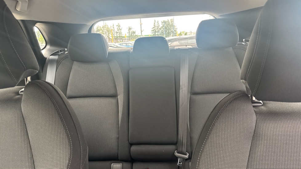 Mazda CX-30 2.0 e-Skyactiv G MHEV SE-L Lux 5dr Petrol Hatchback - Image 18