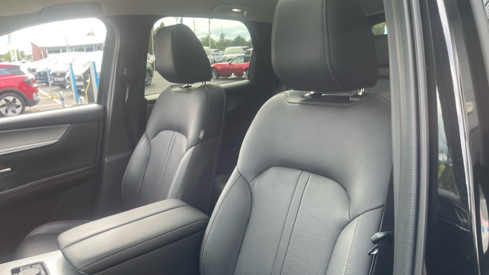Mazda CX-60 2.5 PHEV Homura 5dr Auto [Conv/DAP/Pan Roof] Estate - Image 28