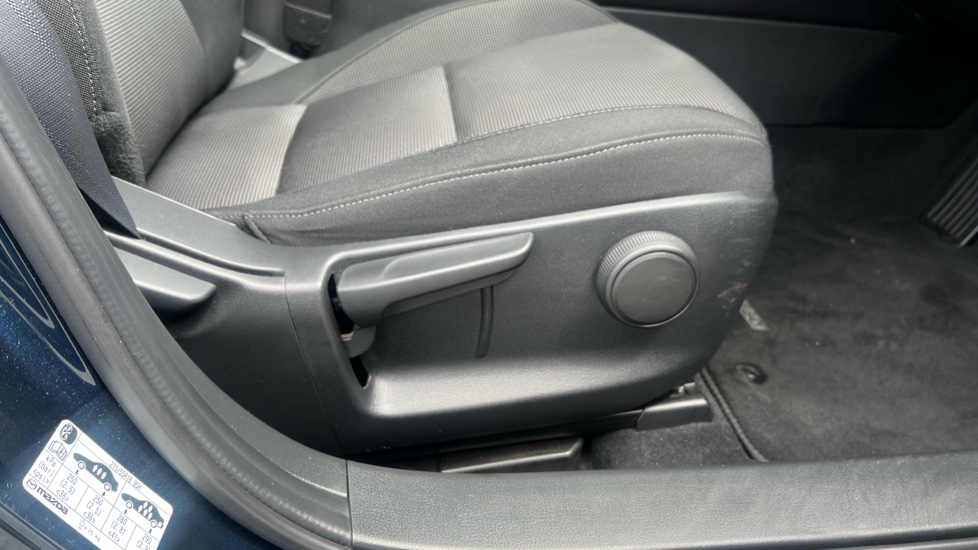 Mazda CX-30 2.0 e-Skyactiv G MHEV Sport Lux 5dr Auto Petrol Hatchback - Image 32