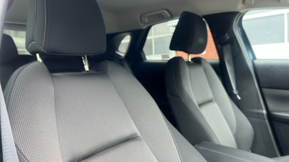 Mazda CX-30 2.0 e-Skyactiv G MHEV Sport Lux 5dr Auto Petrol Hatchback - Image 33