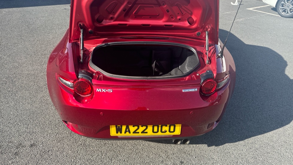 Mazda MX-5 1.5 [132] Sport 2dr Petrol Convertible - Image 4