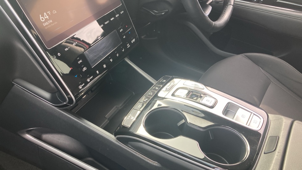Hyundai TUCSON 1.6 TGDi Hybrid 230 Premium 5dr 2WD Auto Hybrid Estate - Image 12