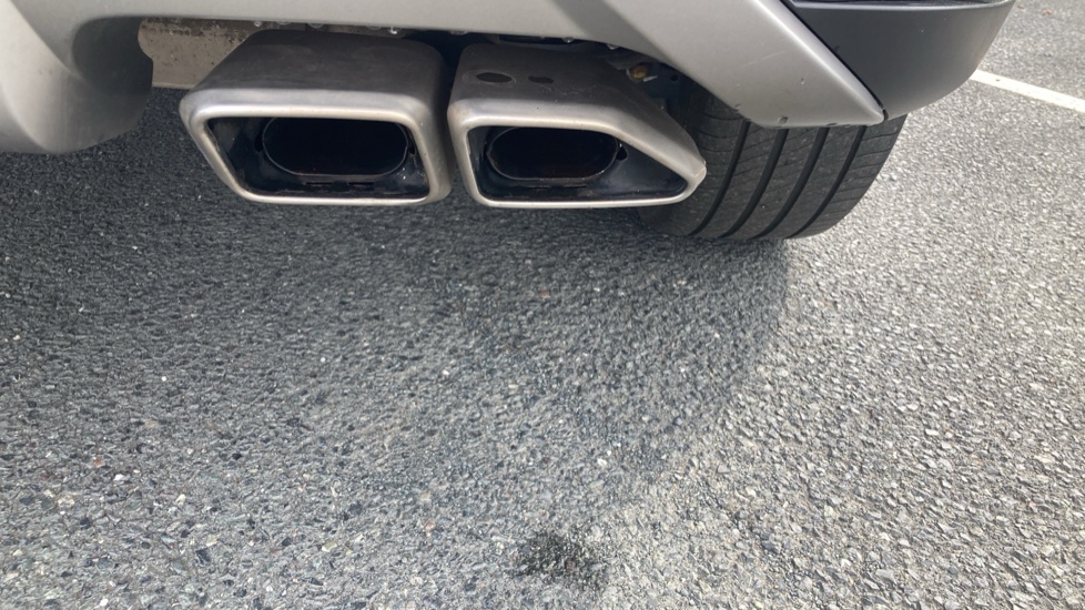 Hyundai TUCSON 1.6 TGDi Hybrid 230 Premium 5dr 2WD Auto Hybrid Estate - Image 30