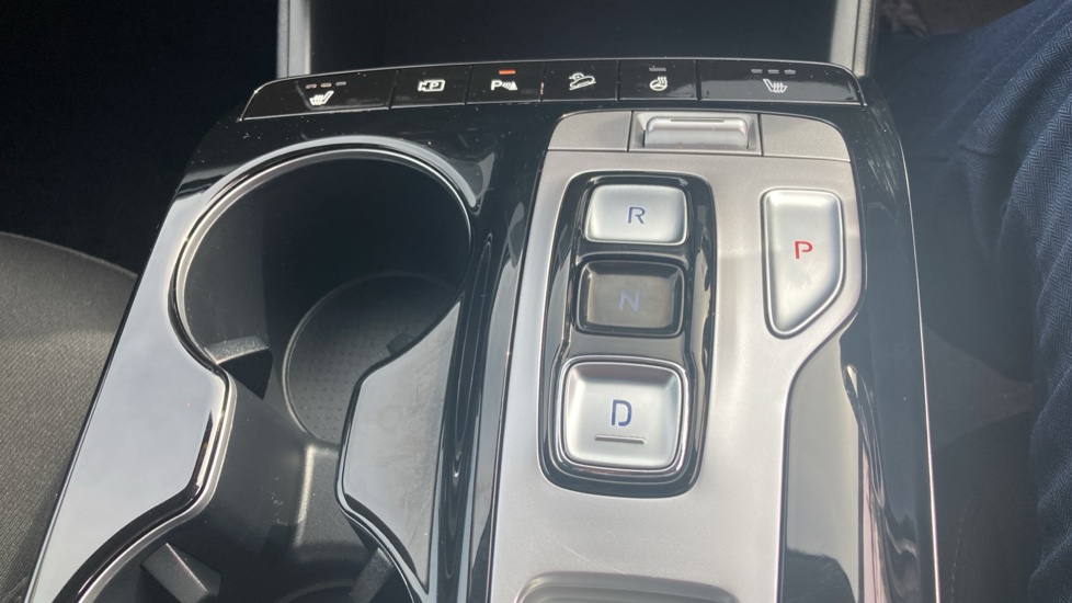 Hyundai TUCSON 1.6 TGDi Hybrid 230 Premium 5dr 2WD Auto Hybrid Estate - Image 37