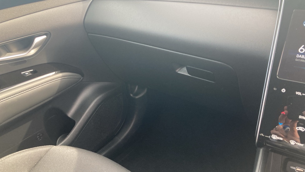 Hyundai TUCSON 1.6 TGDi Hybrid 230 Premium 5dr 2WD Auto Hybrid Estate - Image 42