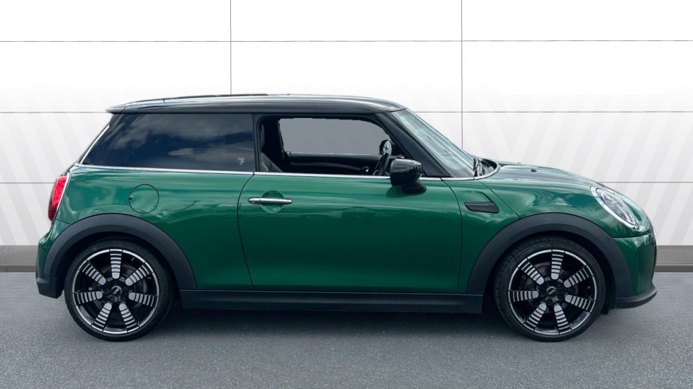 MINI Hatchback 1.5 Cooper Exclusive 3dr Petrol Hatchback - Image 5