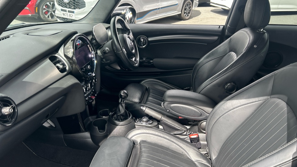 MINI Hatchback 1.5 Cooper Exclusive 3dr Petrol Hatchback - Image 9