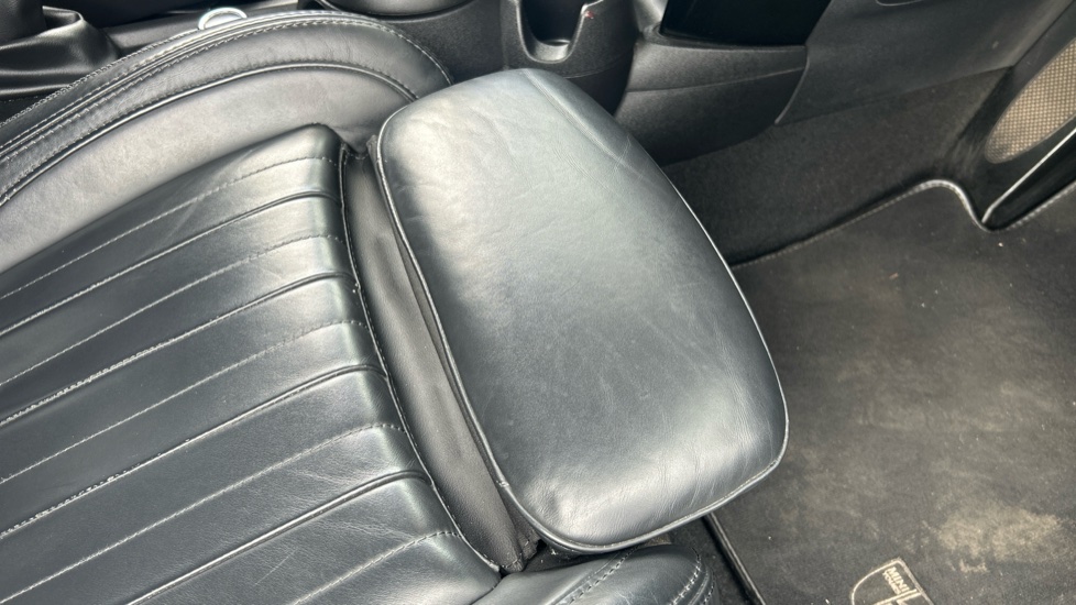 MINI Hatchback 1.5 Cooper Exclusive 3dr Petrol Hatchback - Image 25