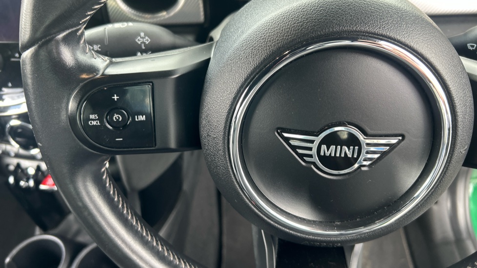MINI Hatchback 1.5 Cooper Exclusive 3dr Petrol Hatchback - Image 31
